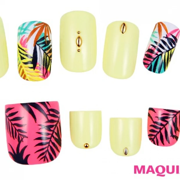 パステルイエローとビビットピンクが絶妙なジャングルネイル