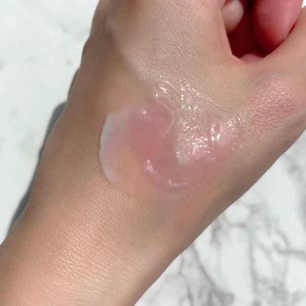 メイク 化粧 クレンジング 手