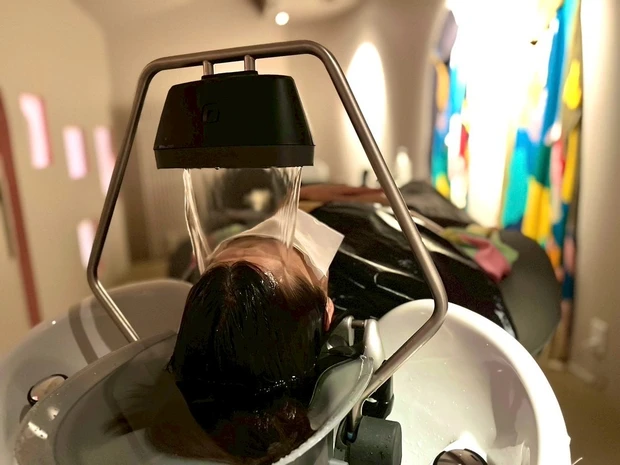 SANSUI SAUNA ヘッドスパ 女性 美容院 ヘアケア