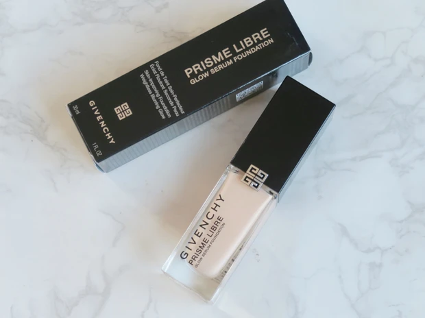 プリズム・リーブル・グロウ・セラム・ファンデーション