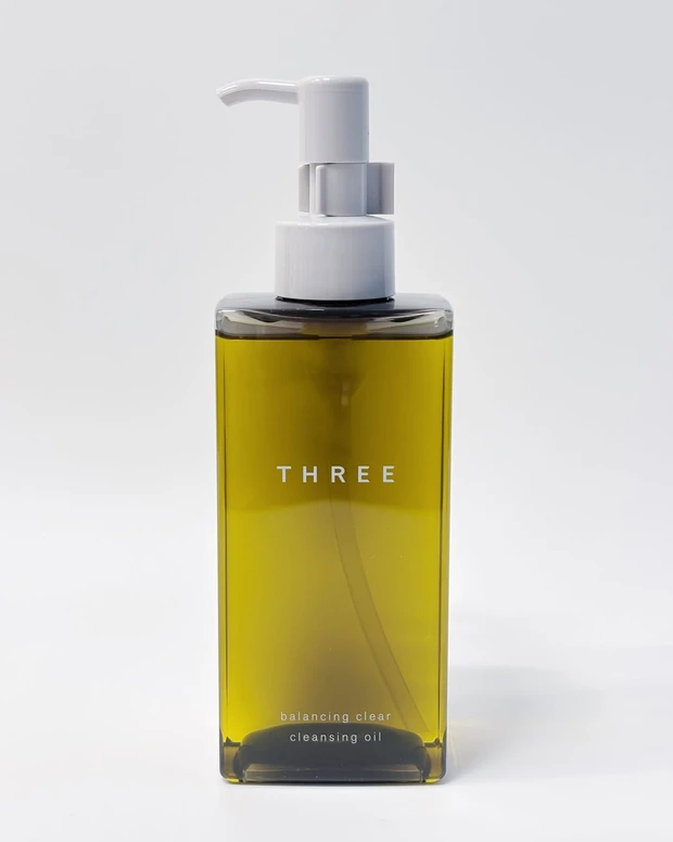 THREE バランシング クリア クレンジング オイル