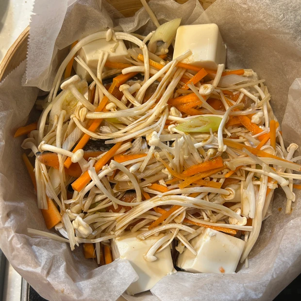 食べて痩せる！栄養満点ダイエットせいろ蒸しレシピ4選♡鮭ときのこのふわとろあんかけ