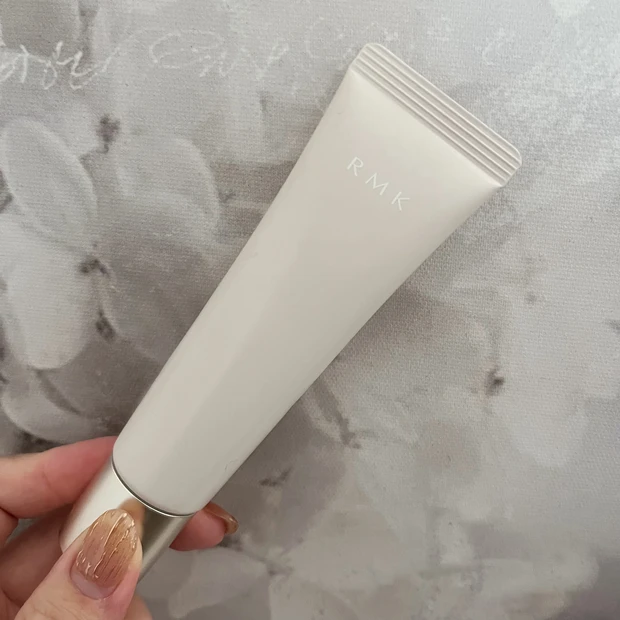「RMK スキンティント」の使い方や使用感をご紹介！仕上がりの肌、ファンデ超え！？_3