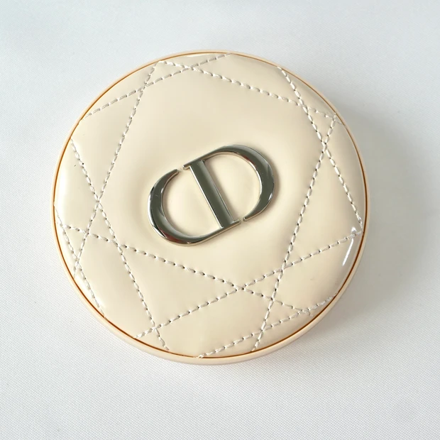 ディオールスキン フォーエヴァー クチュール ルミナイザー　003 ライラックマニア