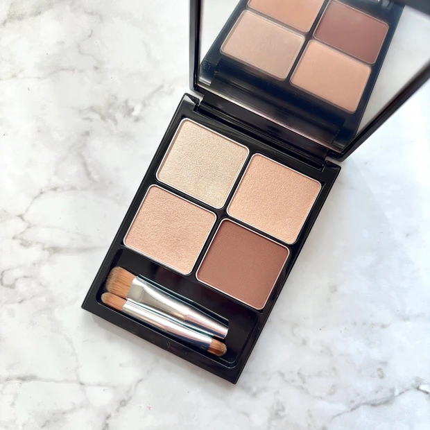 &be パレットアイシャドウ ナチュラルベージュのパッケージ写真