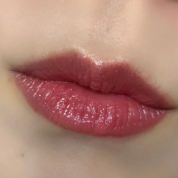  rom&nd（ロムアンド）07 モーヴホイップ 使用イメージ