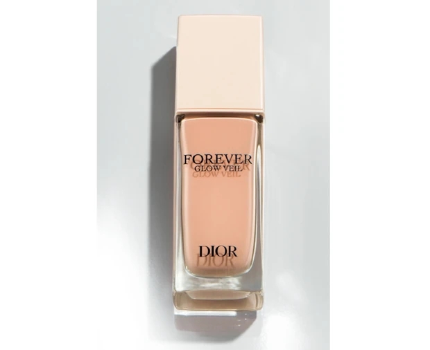 Dior ディオールスキン フォーエヴァー グロウ ヴェール