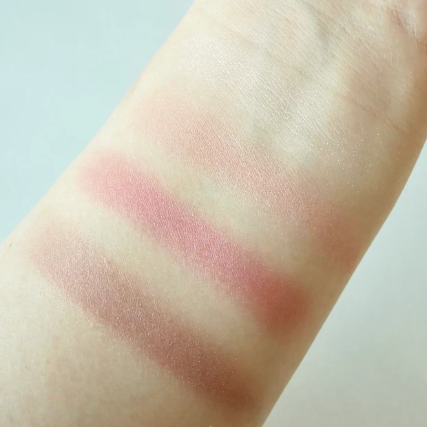 ルナソル アイカラーレーション 24 ルーセントブルーム スウォッチ