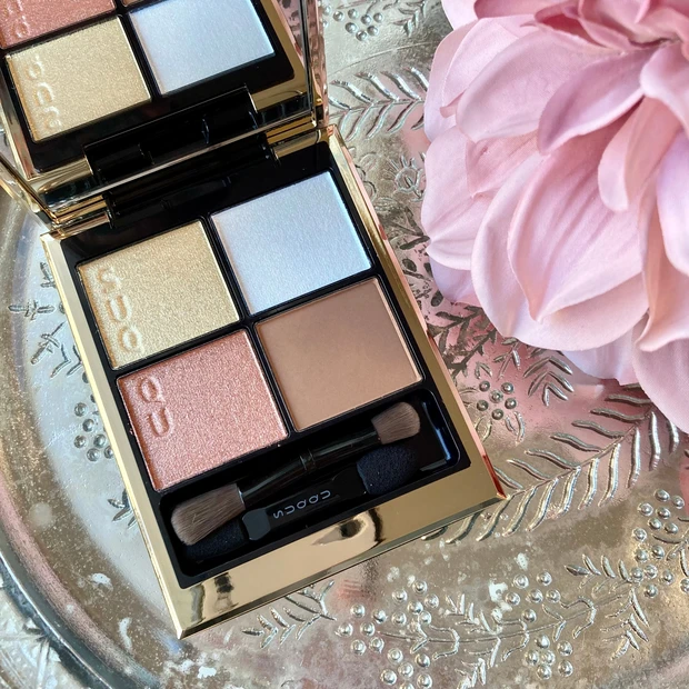 【春新作コスメレビュー!!第二弾】
今春のSUQQUも期待を超えてきた!!
絶妙な色味と微細なラメが可愛すぎる♡♡_5