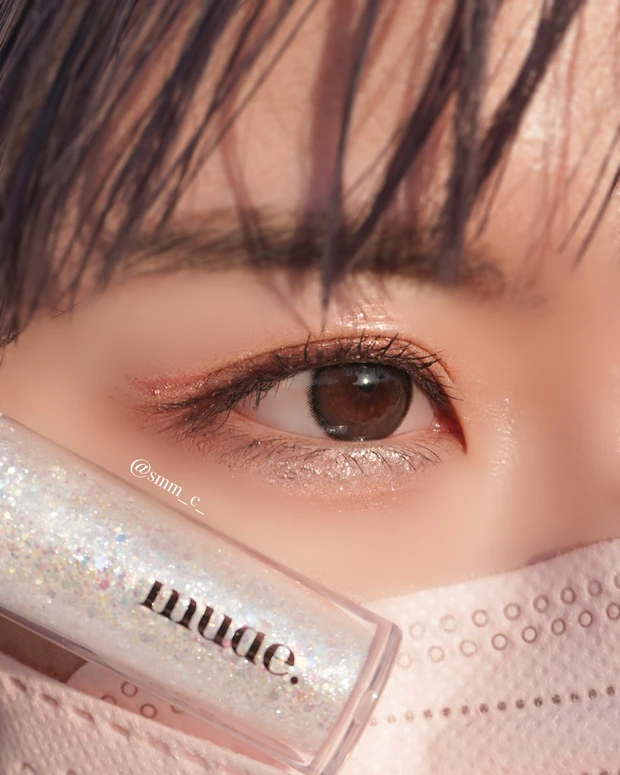 【MAQUIAインフルエンサーのオッス！推しコス】最近購入した感動コスメ！宝石のような輝き。大人の綺麗な韓国コスメブランド「mude」のグリッターを大紹介！_4_1