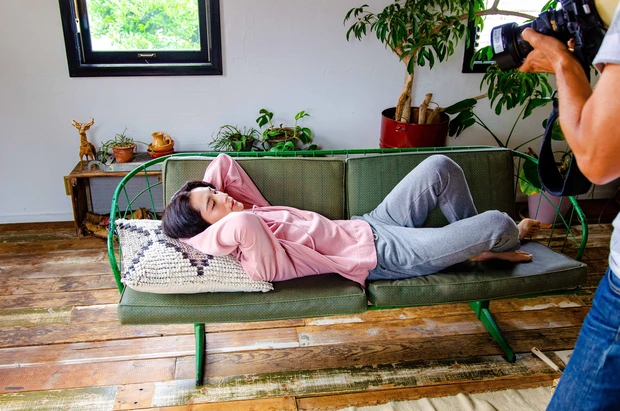 塩野瑛久さんが「エレガンス」キャンペーンモデルに就任！ 7色の秋新色リップ×7つのキスストーリーを公開