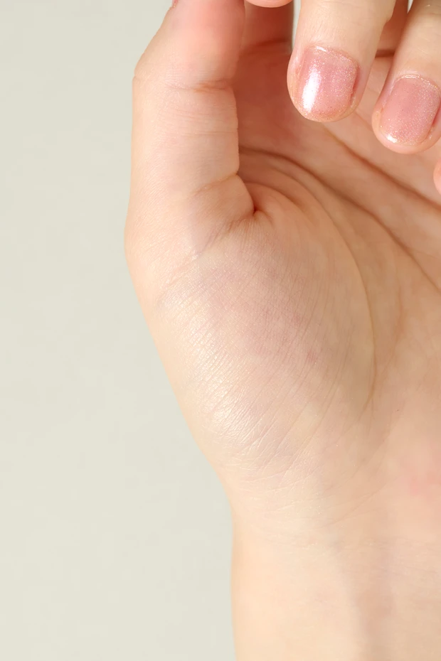 クリスマスコフレ 2025　NARS　ライトリフレクティング プリズマティックパウダー 05082　スウォッチ