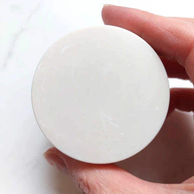 excel  デイスキンコンフォート 容器