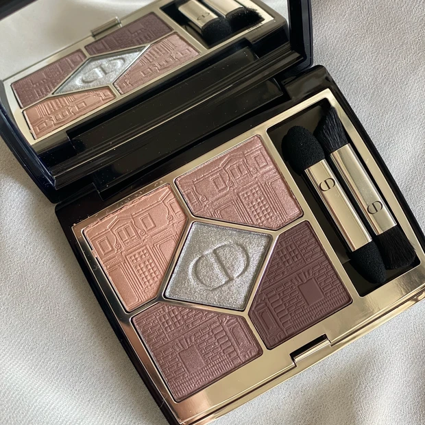 DIORアイシャドウ 