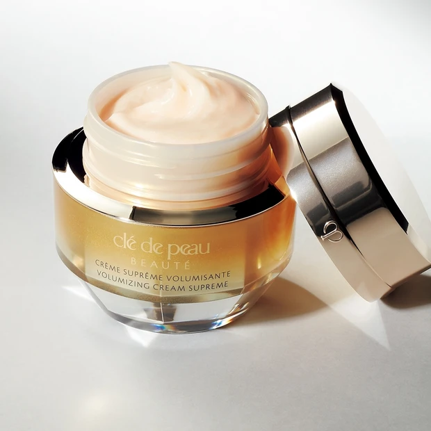 クレ・ド・ポー ボーテの新クリームがすごいと噂! 美プロが驚いたその効果…