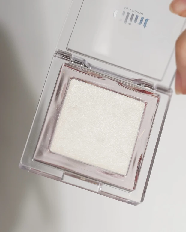 表紙メイク　ハイライト　Glint