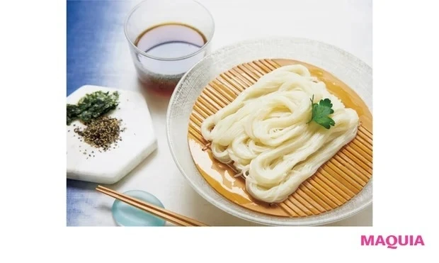 暑くて食欲がない時のとっておきレシピ_そうめんに黒こしょうを入れるだけ