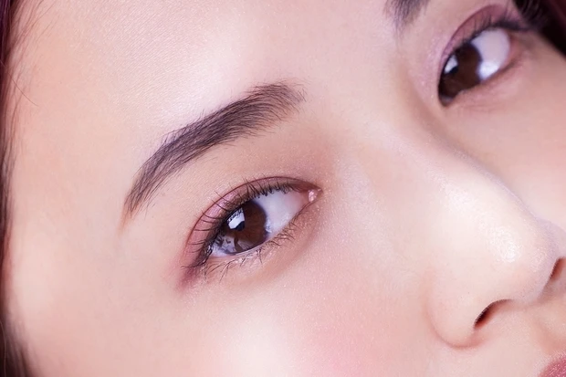 【ブルベ冬】好印象な初対面メイク｜持ち前の存在感に軽やかさをトッピングして好感度アップ_6