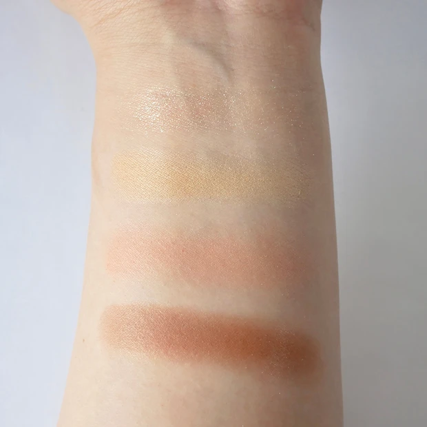 CEZANNE(セザンヌ)ベージュトーンアイシャドウ 04 ミモザベージュ スウォッチ