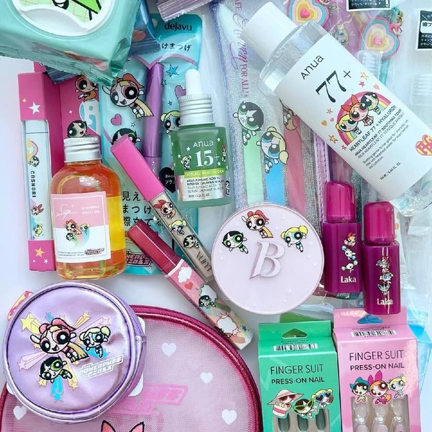 【10位】『パワーパフ ガールズ』とPLAZAがコラボ! 限定デザインのコスメやポーチが続々登場