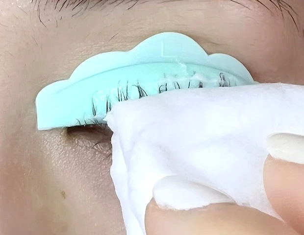 【セルフまつげパーマ徹底レビュー】セルフでまつげパーマをかけた２週間後の様子も公開！_4_1