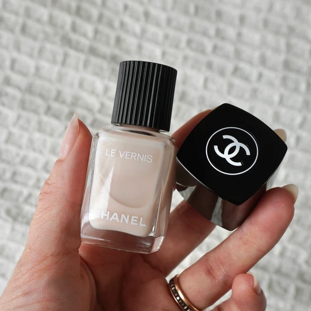 試してみた】ヴェルニ ロング トゥニュ CHANELのリアルな口コミ