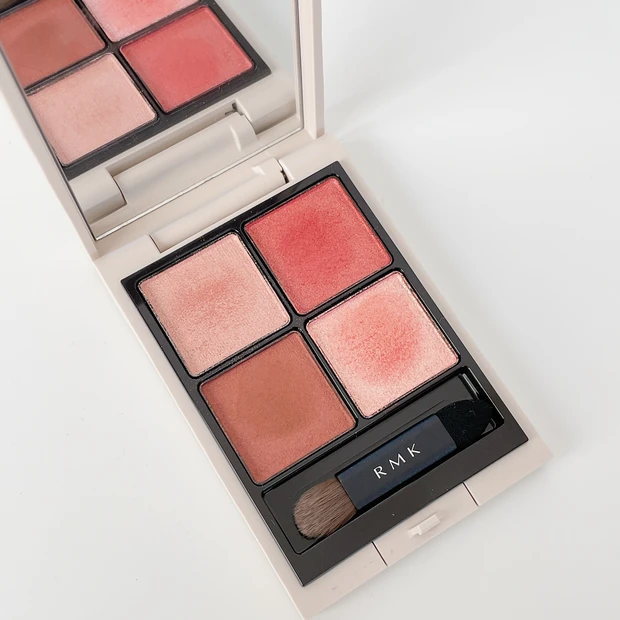 RMK シンクロマティック アイシャドウパレット 05 ディライトフル
