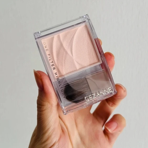 マキアインフルエンサー 人気記事ランキング1位 ARISA セザンヌ トーンフィルターハイライト