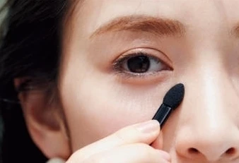 シャネル レ ベージュ パレット ルガール ウォーム シャネル レ ベージュ パレット ルガール ウォーム メイクレシピ１ ハウツー