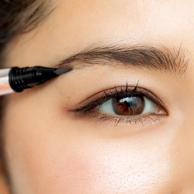 リキッド+パウダーなら消えた眉も元通り