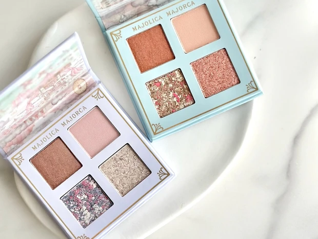 マジョリカ マジョルカの限定アイパレットをスウォッチ！ “大きな瞳”が叶うペールトーンの2色が登場【夏コスメ2024】