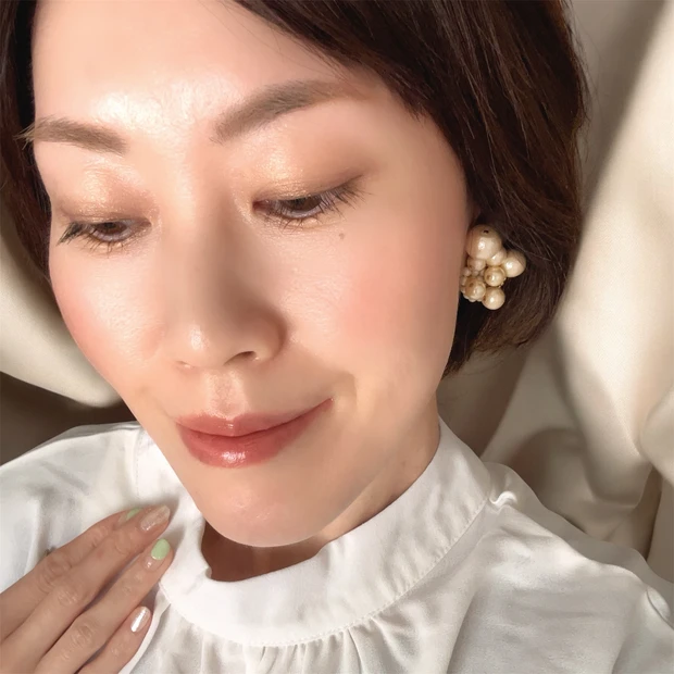 シグニチャーカラーアイズ14の30代ママメイク