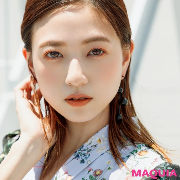 伊藤千晃さんのイチ押し！ 夏の余韻を感じさせる秋のオレンジメイク