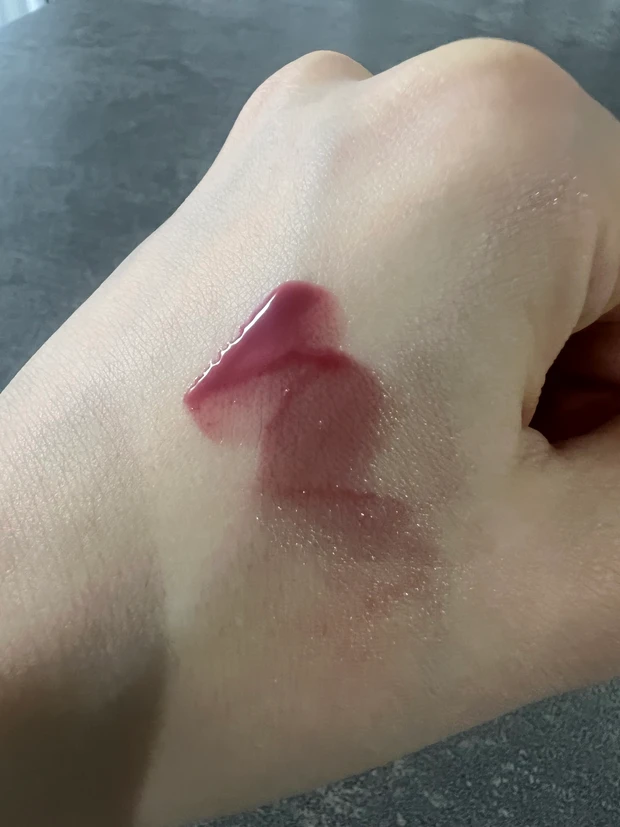 【徹底比較】HERA センシュアルヌードグロス 大人気3色380チェリッシュ・422ランジェリー・462スピーチレス|ぷっくりツヤが欲しい人におすすめ!_3