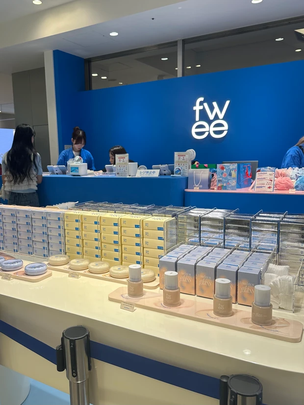 フィーアジト名古屋 fwee フィー 名古屋