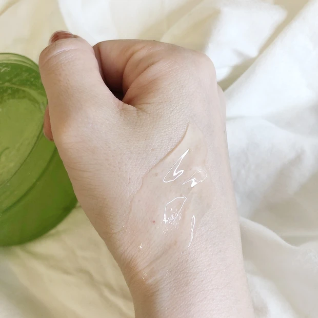 "93％CICA"スムージングジェル
マスク荒れしやすい時代のお助けコスメ_2_1