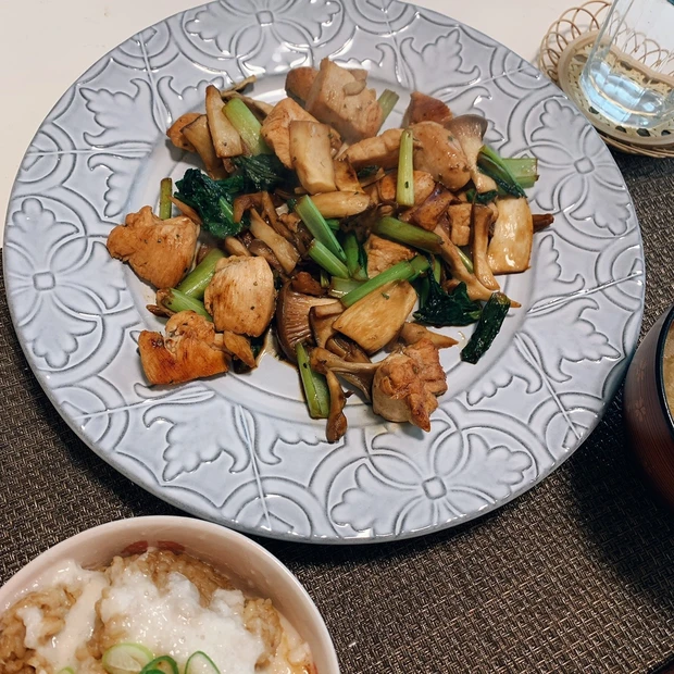 舞茸と鶏肉のソテー