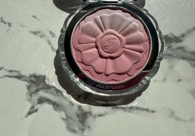 ジルスチュアート パステルペタル ブラッシュ 04