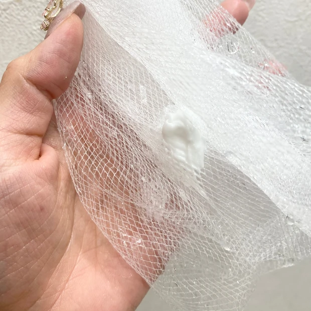 イニクス　iniks クリーミィフォーム　大人敏感肌　乾燥肌　大人ニキビ　洗顔　低刺激　株式会社マルホ