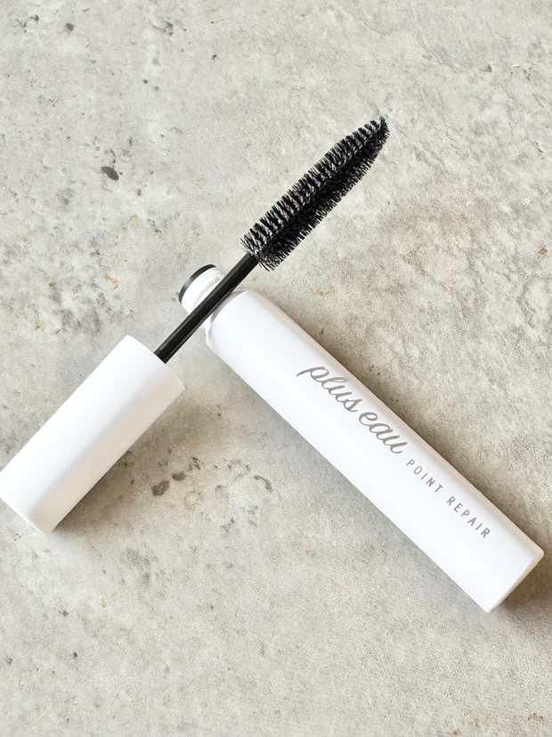 ヘアスタイリング　前髪　アホ毛　浮き毛　アホ毛防止　マスカラ　スタイリング剤　プリュスオー