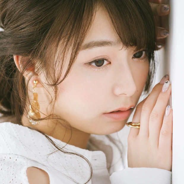 【宇垣美里さん】Q.旅に出掛けるときに連れていくコスメは?