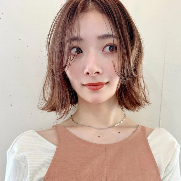 ボブ　ヘア　髪型　ヘアスタイル　大人　前髪なし