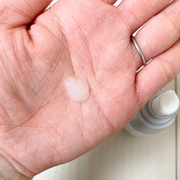 ピリピリしない!少量で効率よく浸透!ビタミンC美容液_2