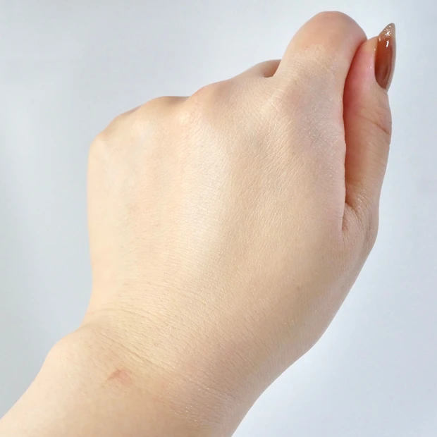 TIRTIR(ティルティル)マスクフィット トーンアップ エッセンス SPF30 PA++ ノーファンデUV スウォッチ