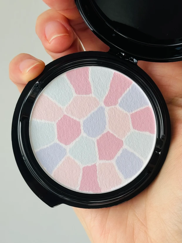 コスメ購入品レビュー【エレガンス】のラ プードル オートニュアンス Ⅶ、セミマットで清々しい明るさに！_5