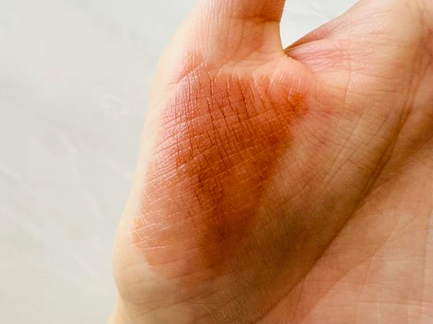 リップモンスター イエベ秋 おすすめ 16 100億haの砂海 スウォッチ