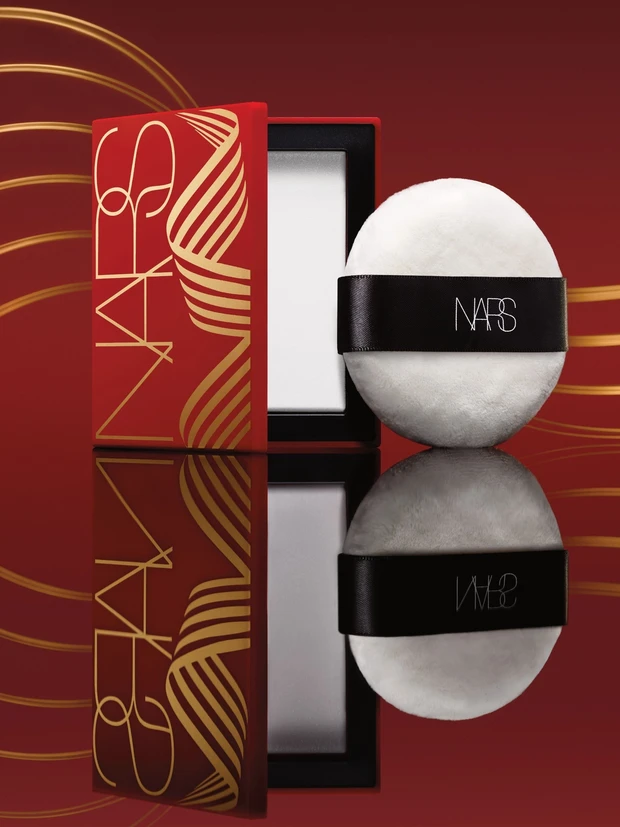 NARS ライトリフレクティングセッティングパウダー プレスト N ナーズ　赤