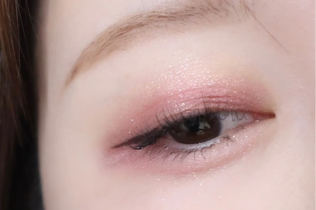 エトヴォス ミネラルクラッシィシャドー カームピンク ブルべ