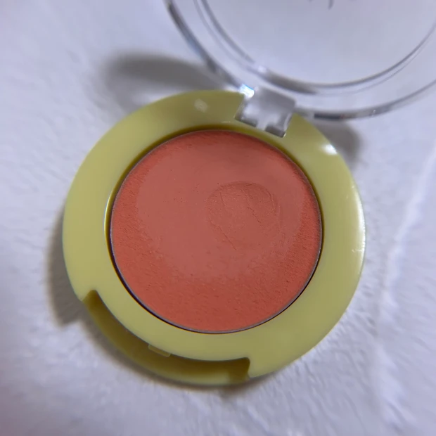 フジコ どこでもチーク03 売れっ子ピーチ テクスチャー