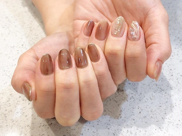 【インスタ保存数5000超！おすすめネイルデザイン6選✨】_6